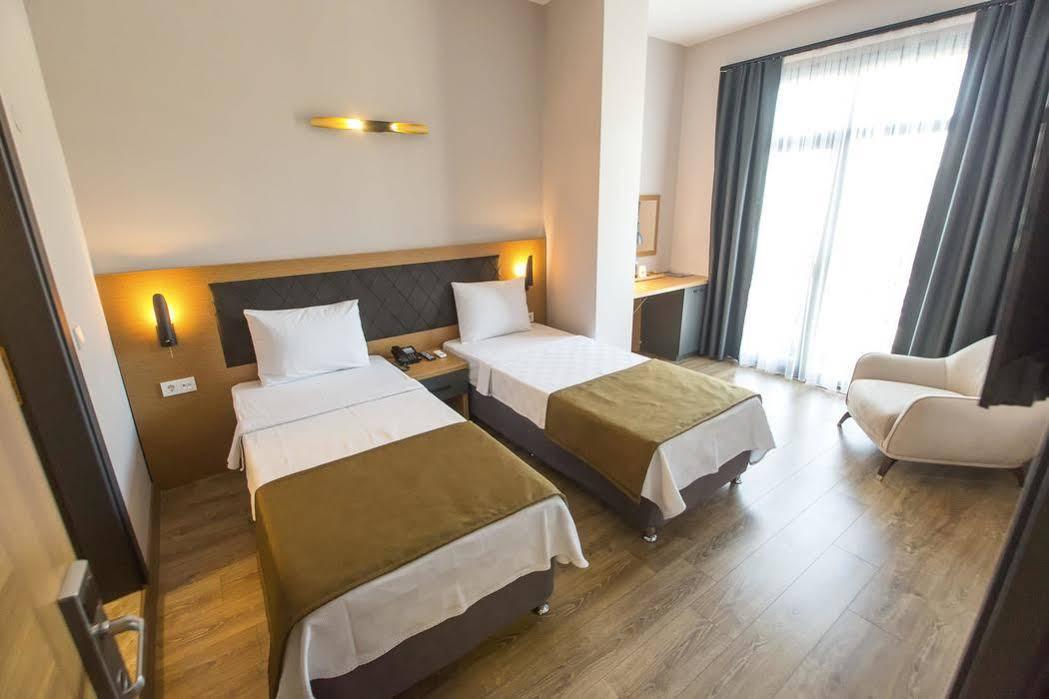 Big Point Plus Hotel Biga Exterior photo